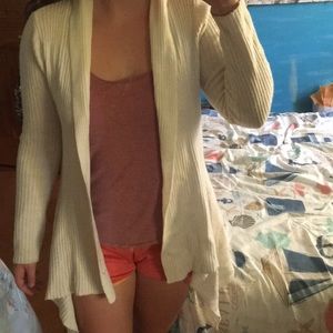 Cardigan sweater